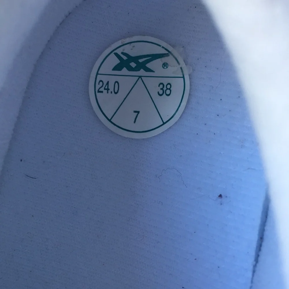 Women’s ASICS - Picture 12 of 12